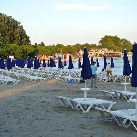 Appartamento In With Pool Near Bijeca Medolino